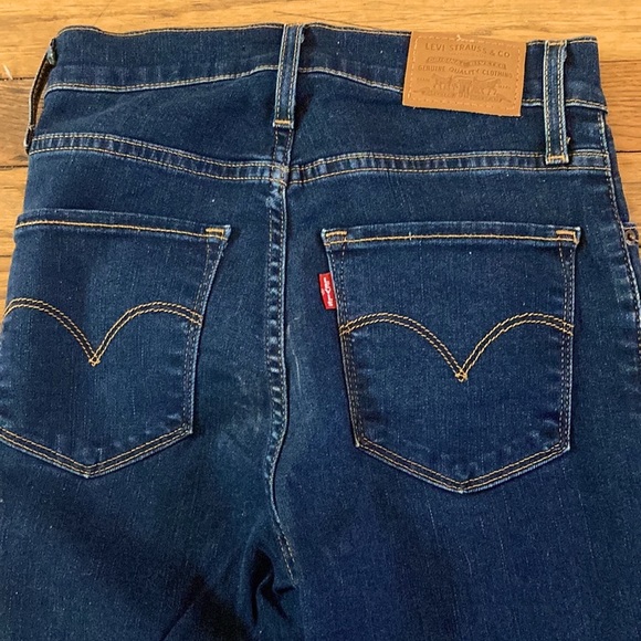 Levi's 724 high rise straight jeans - Picture 9 of 12